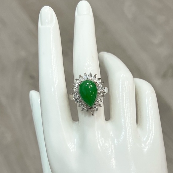 Burmese Green Jade White Topaz Sterling Silver Ring - Picture 5 of 10